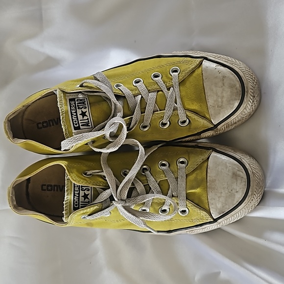 Well worn yellow women's size 10 Converse Allstar - Picture 4 of 8